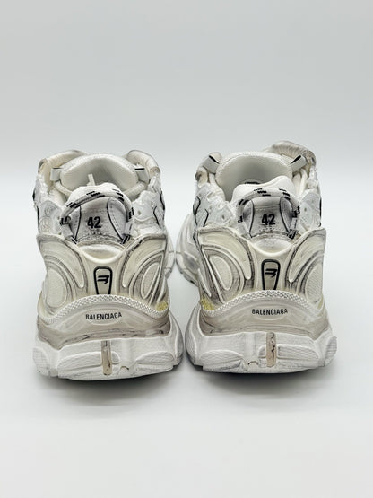 BRAND NEW Size 9 - Balenciaga Runner Sneaker White