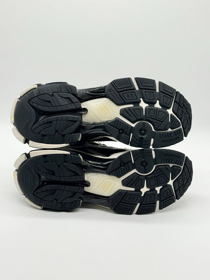 WORN ONCE Size 10 - Balenciaga Runner Sneaker White Black