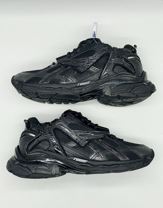 Size 10 - Balenciaga Runner Sneaker Black