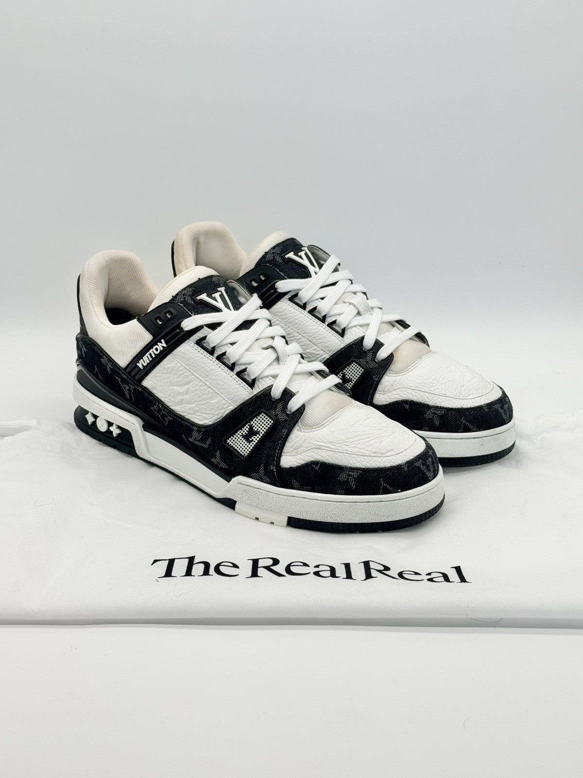 Size 10 - Louis Vuitton Trainer Low Black