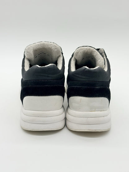 Size 8 - Chanel Sneaker Black White