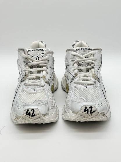 BRAND NEW Size 9 - Balenciaga Runner Sneaker White