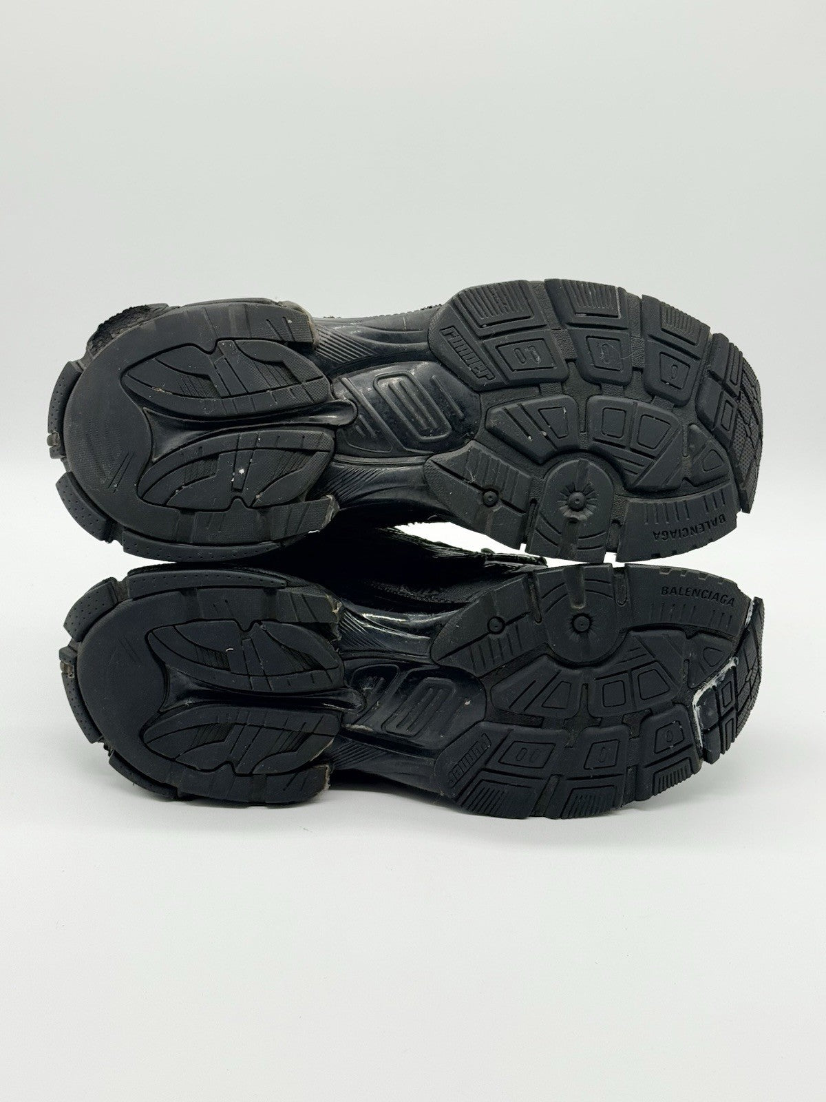 Size 9 - Balenciaga Runner Sneaker Black