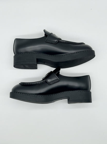 WORN ONCE Size 8 - PRADA Men's Black Leather Logo Slip On Loafers