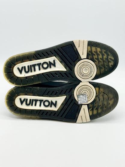 Size 9.5 - Louis Vuitton Trainer Low White Black