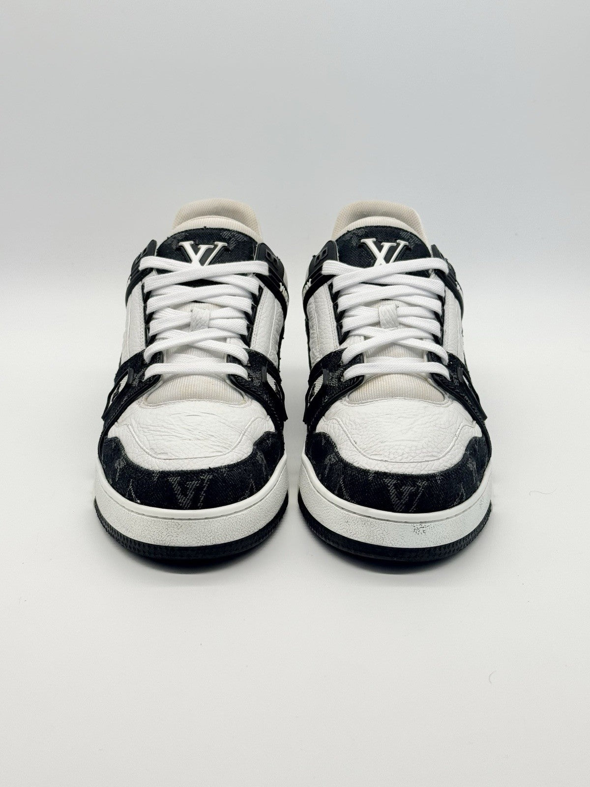 Size 10 - Louis Vuitton Trainer Low Black