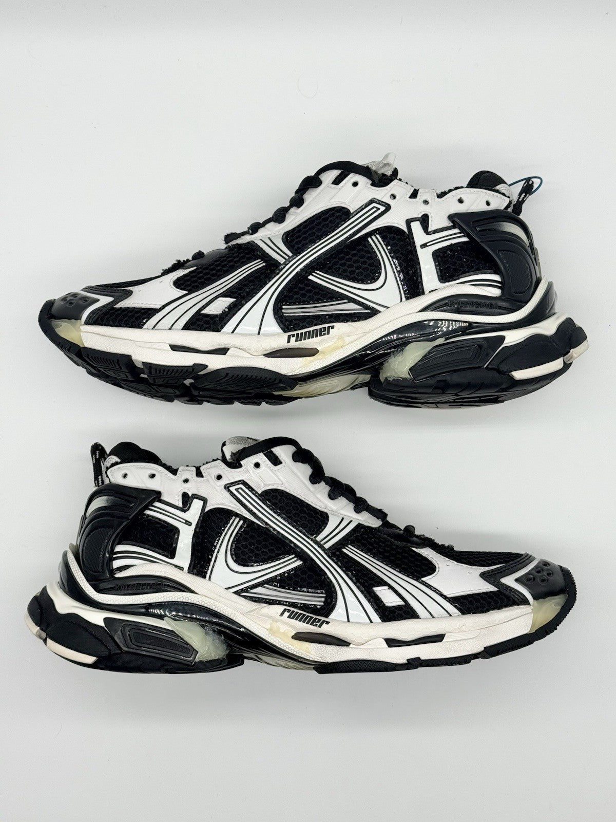 WORN ONCE Size 10 - Balenciaga Runner Sneaker White Black