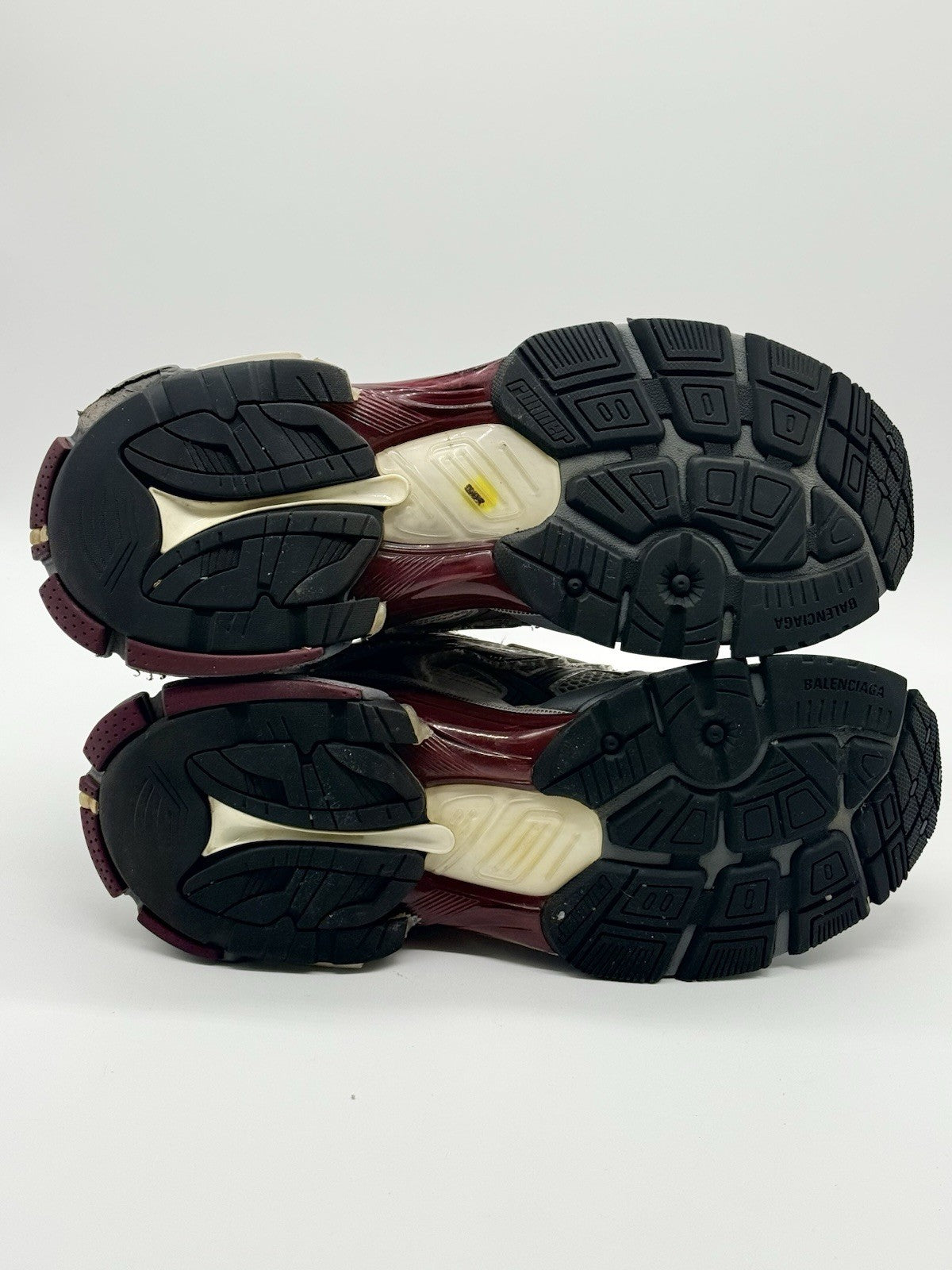 Size 10 - Balenciaga Runner Sneaker Burgundy