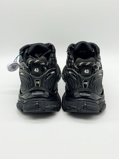 Size 10 - Balenciaga Runner Sneaker Black