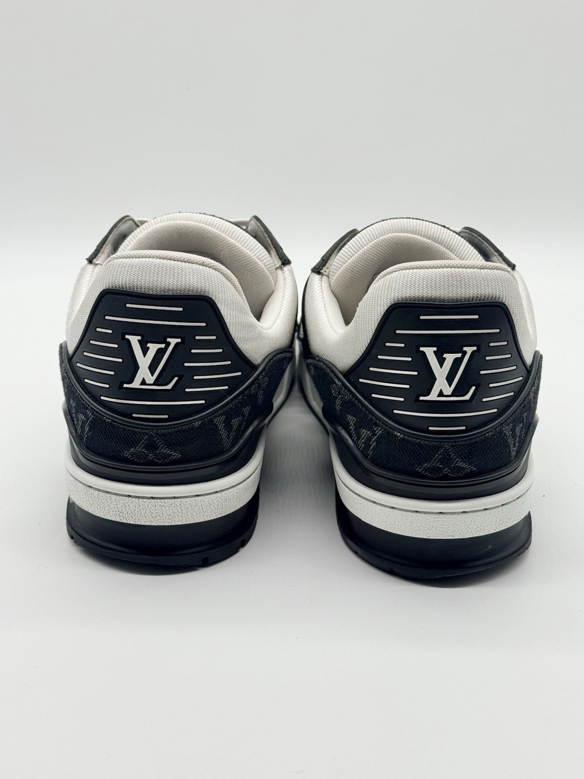 Size 11 - Louis Vuitton Trainer Low Black White
