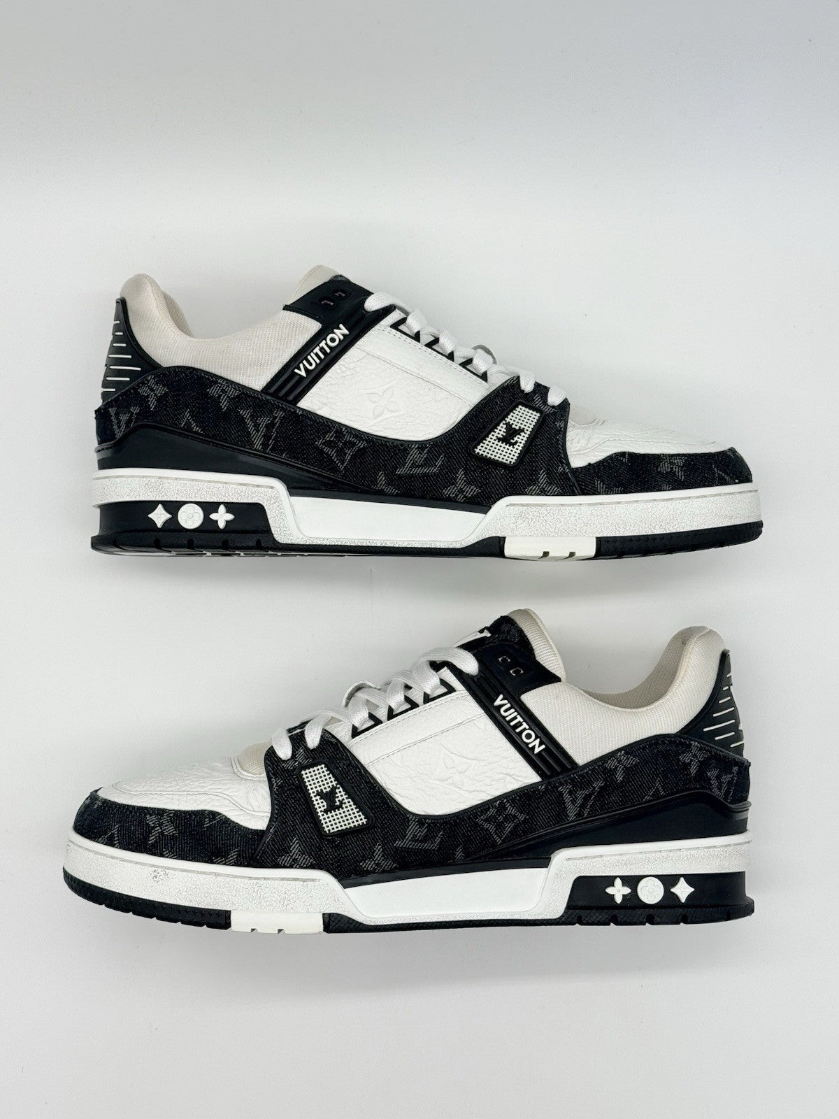 Size 10 - Louis Vuitton Trainer Low Black